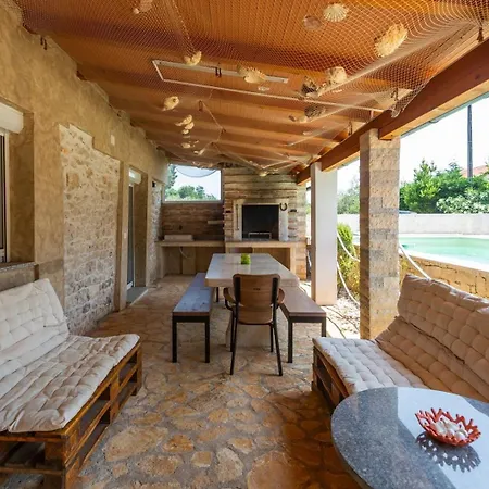 Dom wakacyjny Family Friendly House With A Swimming Pool Savudrija, Umag - 27227 *